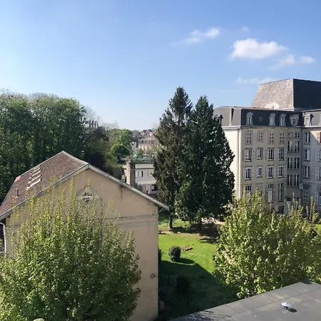 Daire Meuble 45m2 Calme Et Lumineux Au Continental *