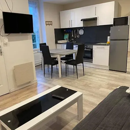 Meuble 45m2 Calme Et Lumineux Au Continental *